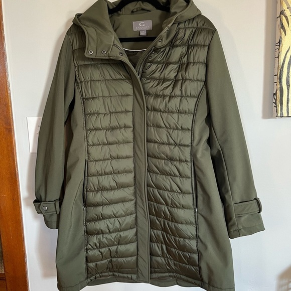 Gallery New York size LARGE olive green puffer coat - Picture 2 of 9